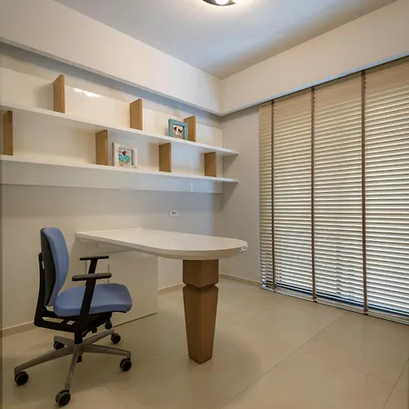 Apartman Mouratti New Luxury Garden Kosz