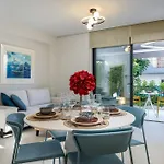 Mouratti New Luxury Garden 公寓 科斯镇