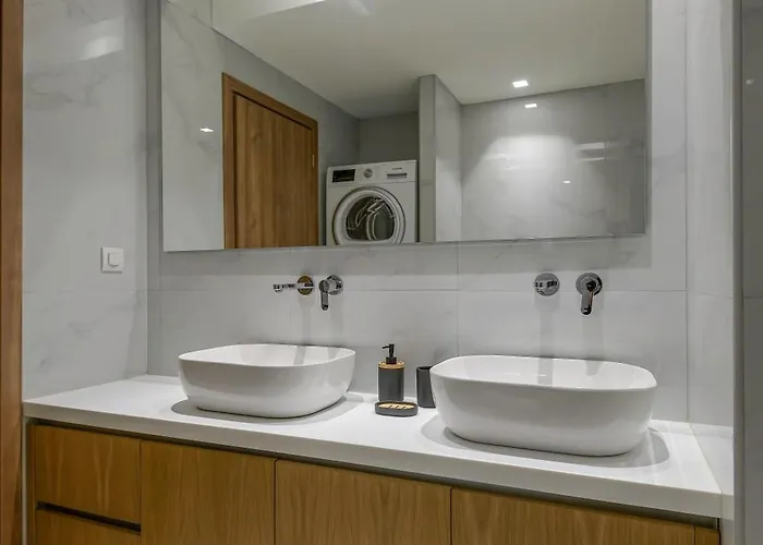 Mouratti New Luxury Garden Appartement *