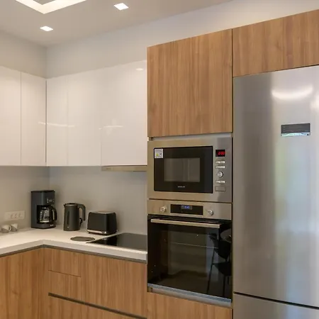 Mouratti New Luxury Garden *