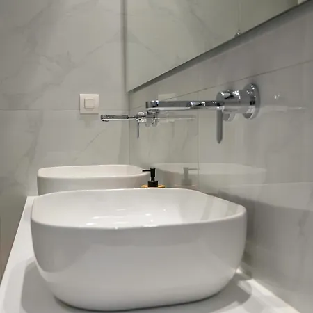 Mouratti New Luxury Garden Appartement *